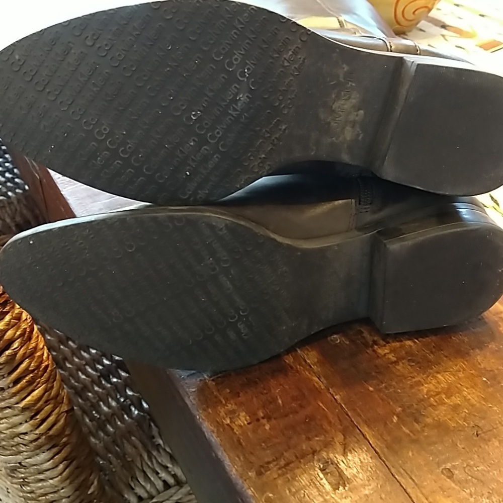 Boots - Picture 2 of 4